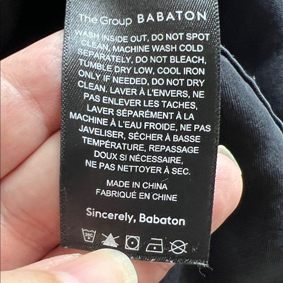 Babaton (Aritzia) 100% Lyocell Classic Black Button-Up Lightweight Shirt Size S - Picture 12 of 12